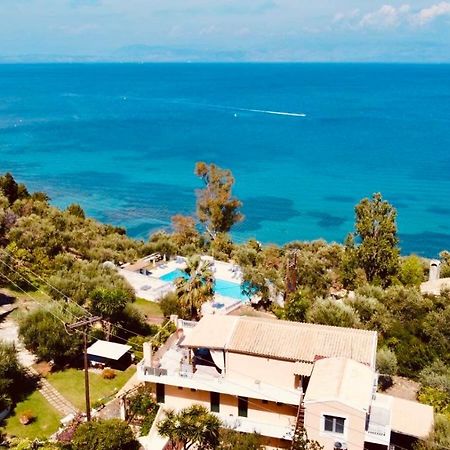 Veroniki Penthouse Deluxe Apartment Άγιος Ιωάννης Περιστερών Εξωτερικό φωτογραφία