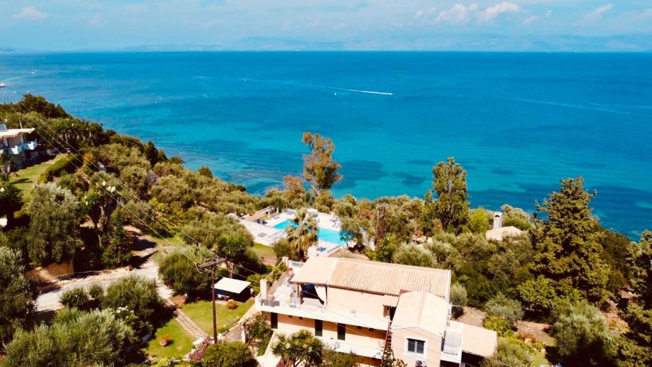 Veroniki Penthouse Deluxe Apartment Άγιος Ιωάννης Περιστερών Εξωτερικό φωτογραφία