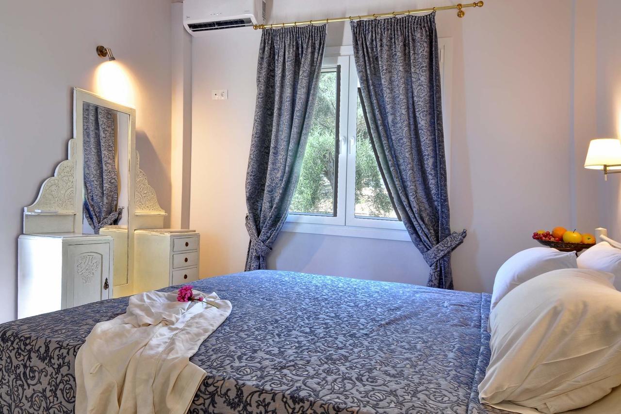 Veroniki Penthouse Deluxe Apartment Άγιος Ιωάννης Περιστερών Εξωτερικό φωτογραφία