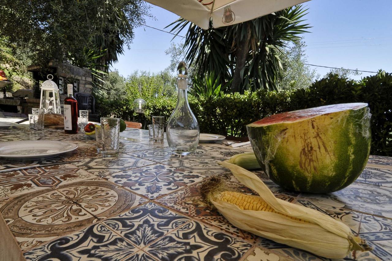 Veroniki Penthouse Deluxe Apartment Άγιος Ιωάννης Περιστερών Εξωτερικό φωτογραφία